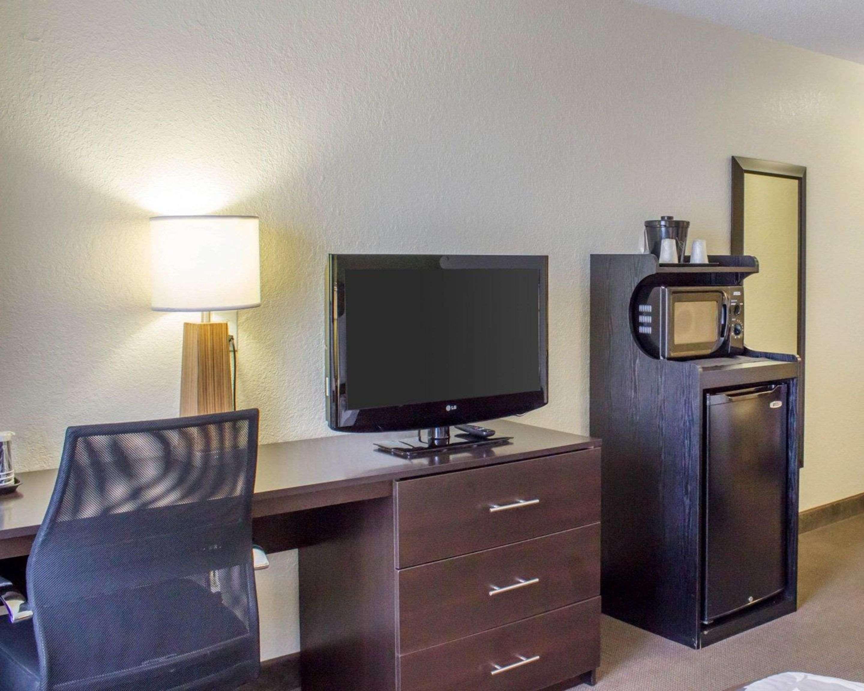 Sleep Inn & Suites Jacksonville Near Camp Lejeune Екстер'єр фото