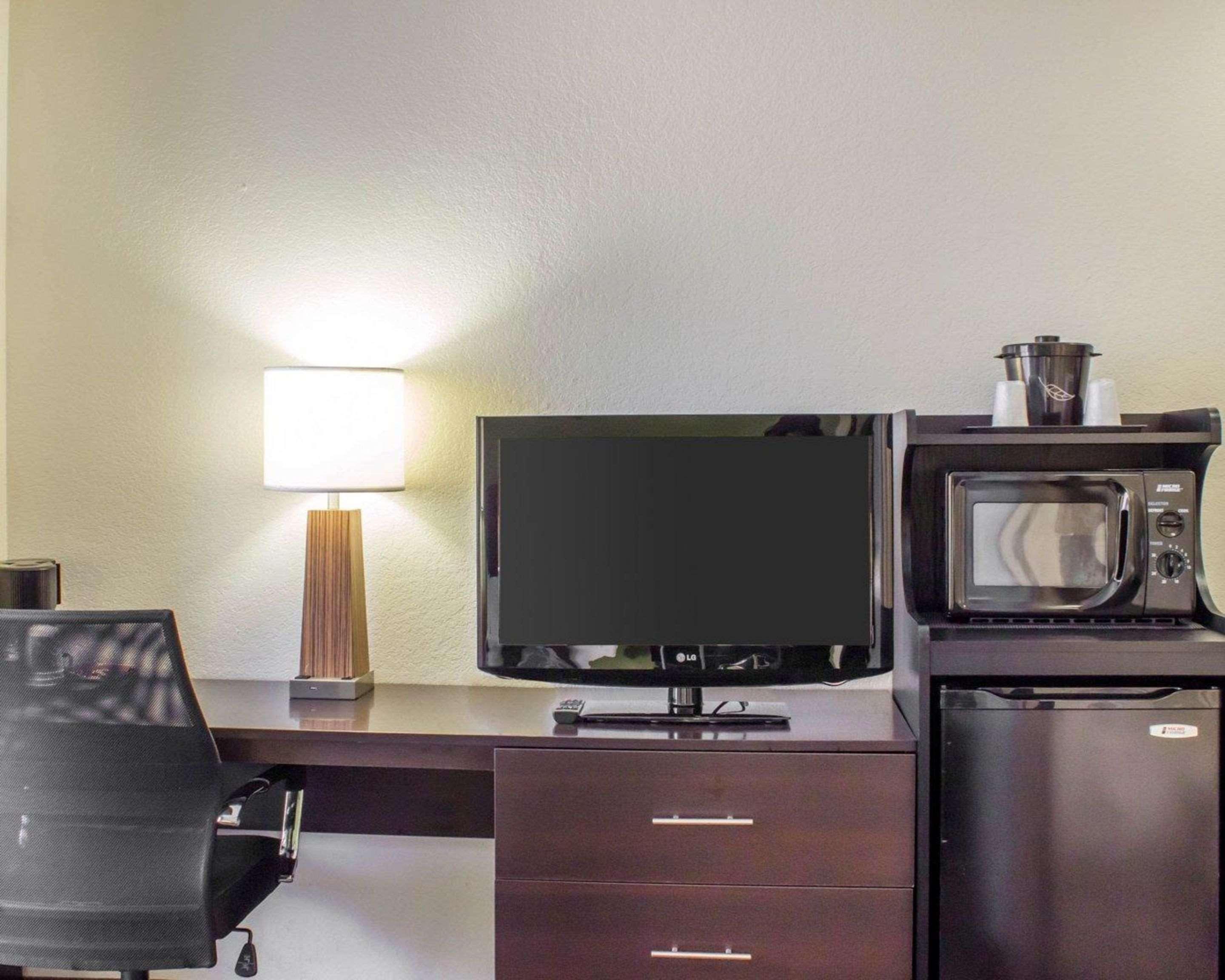 Sleep Inn & Suites Jacksonville Near Camp Lejeune Екстер'єр фото
