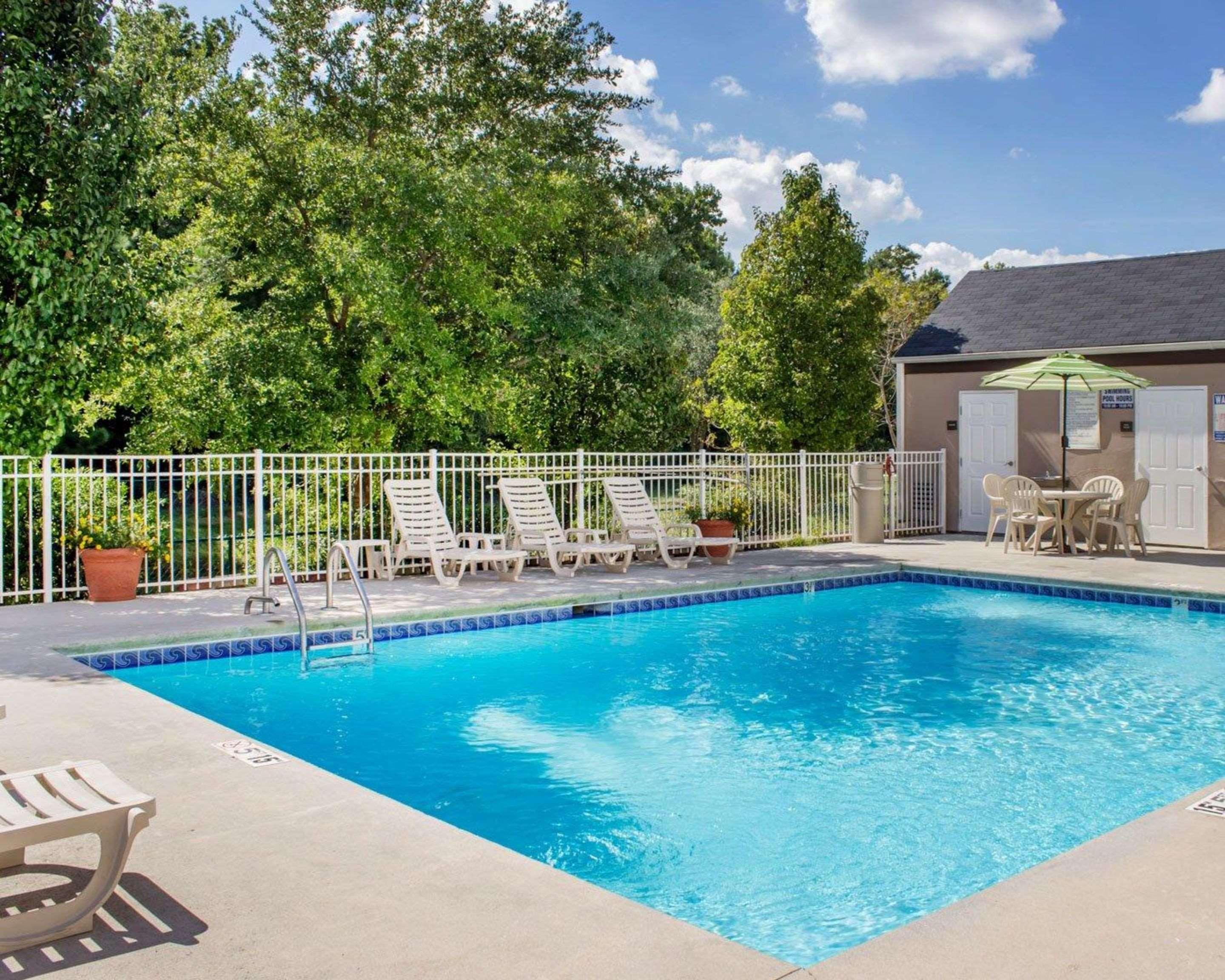 Sleep Inn & Suites Jacksonville Near Camp Lejeune Екстер'єр фото
