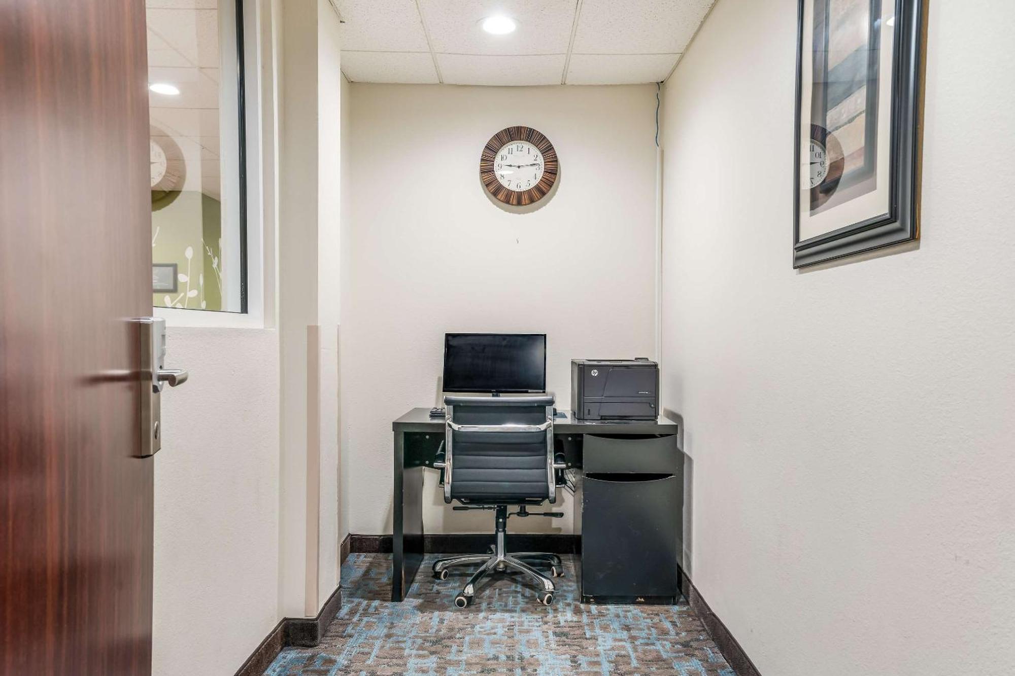 Sleep Inn & Suites Jacksonville Near Camp Lejeune Екстер'єр фото